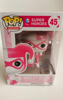 Harley Quinn - Pink Hearts - #45 Pop Vinyl Figure