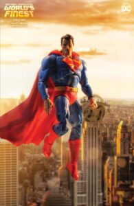 BATMAN SUPERMAN WORLDS FINEST #21 (ACTION FIGURE VARIANT)